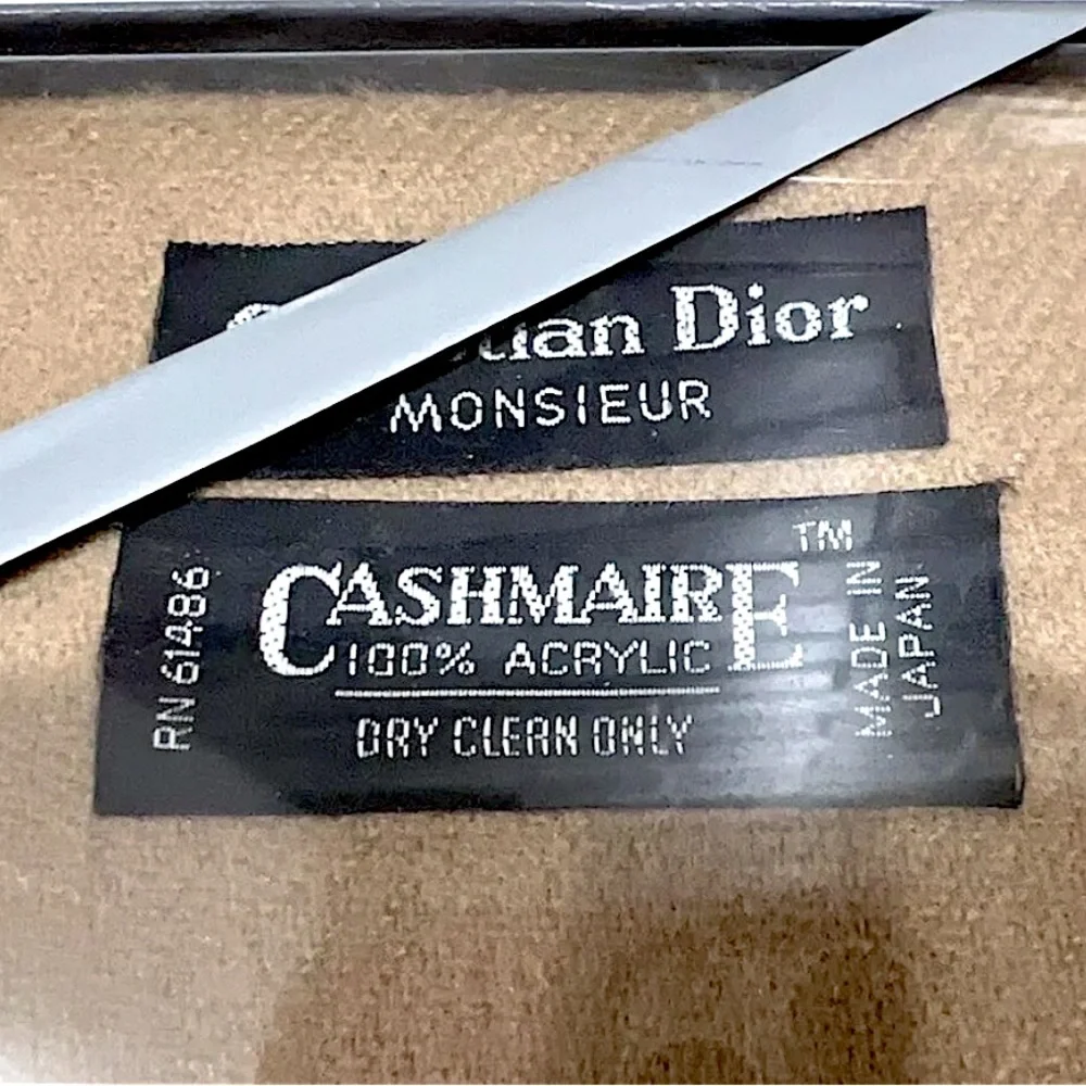 Authentic Christian Dior Monsieur Cashmaire 100% Acrylic Tan Scarf NEW in Box